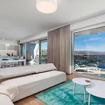 Apartment Penthouse Volosko *