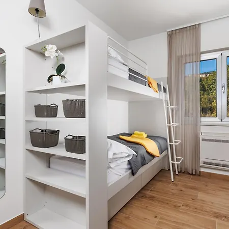 Penthouse Volosko Appartement *