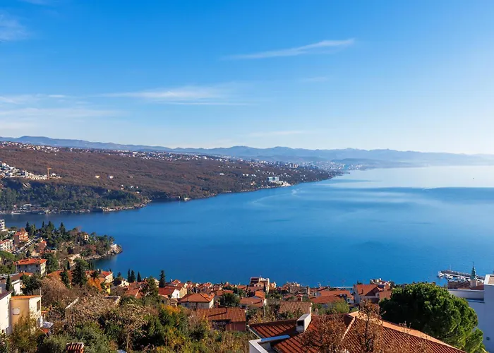 Penthouse Volosko Apartman *